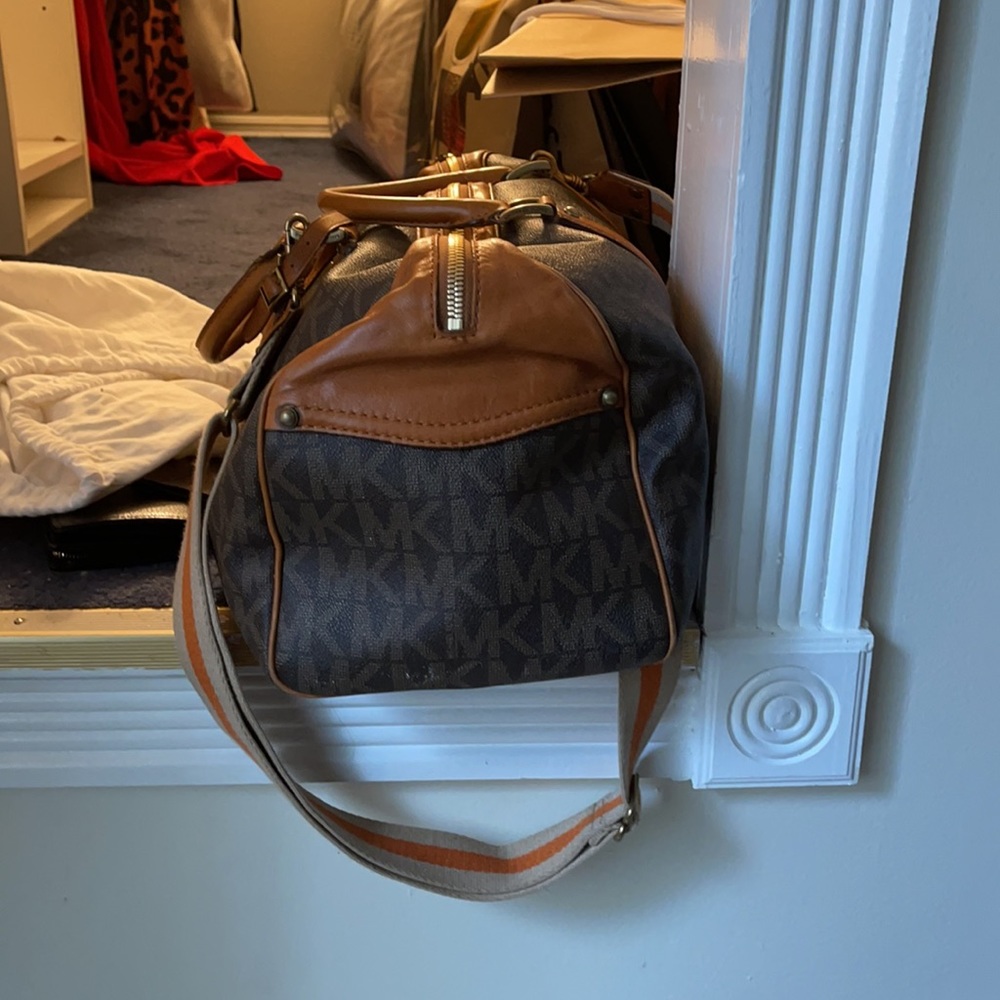 Michael Kors Weekender - Picture 3 of 3
